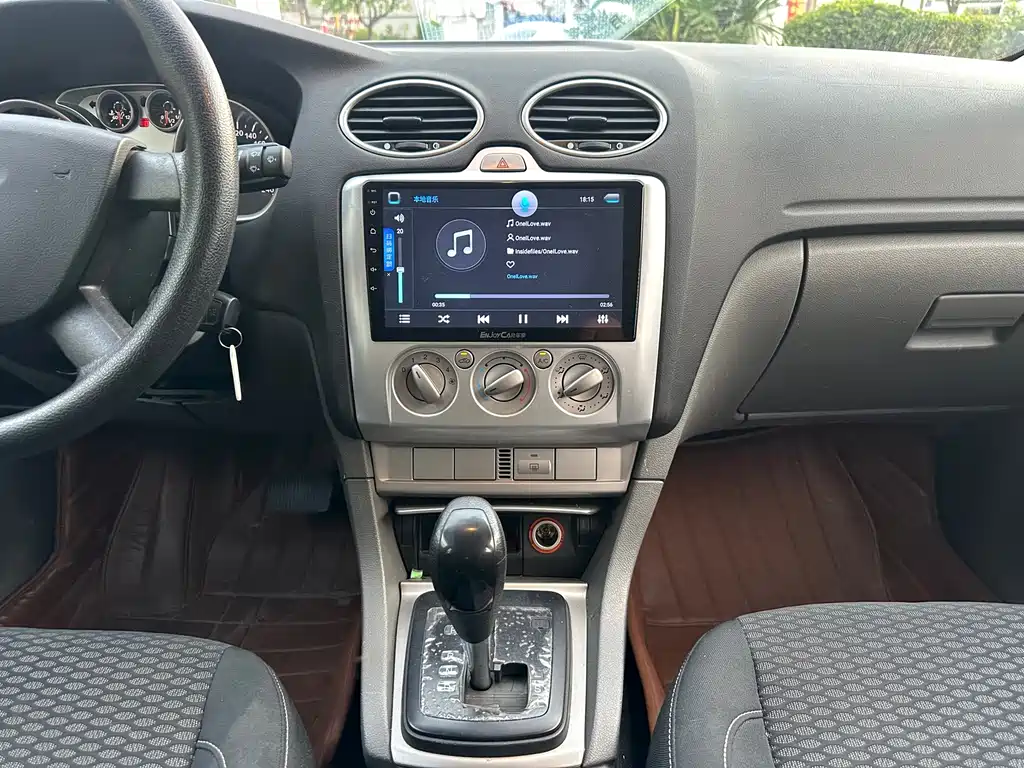 Ford Focus — миниатюра 17