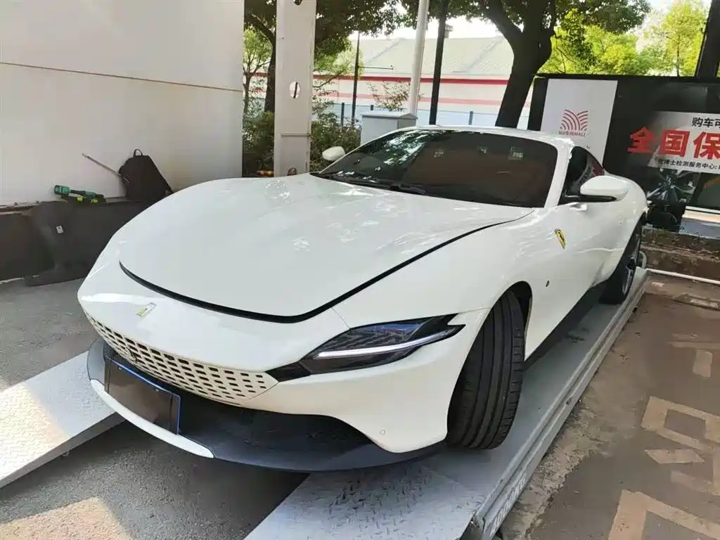 Купить Ferrari Roma