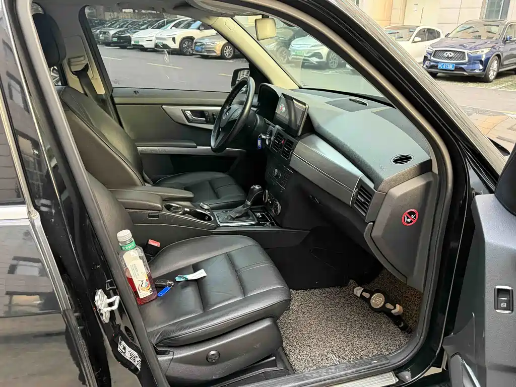 Mercedes-Benz GLK-Class (Import) — миниатюра 10