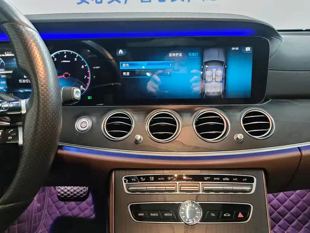 MERCEDES-BENZ E CLASS