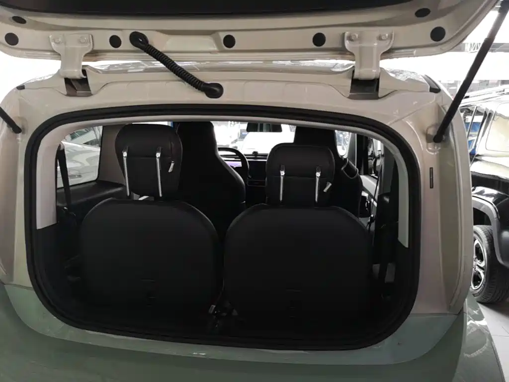 Baojun KiWi EV — миниатюра 19