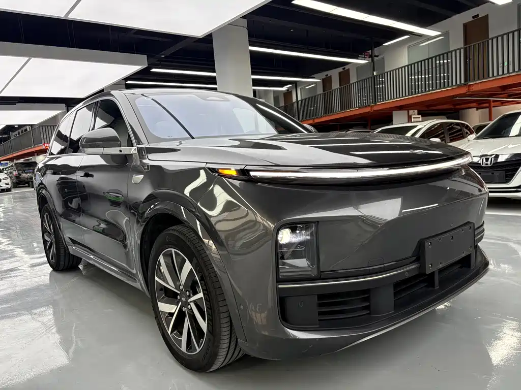 Li Auto Li L8 — миниатюра 3