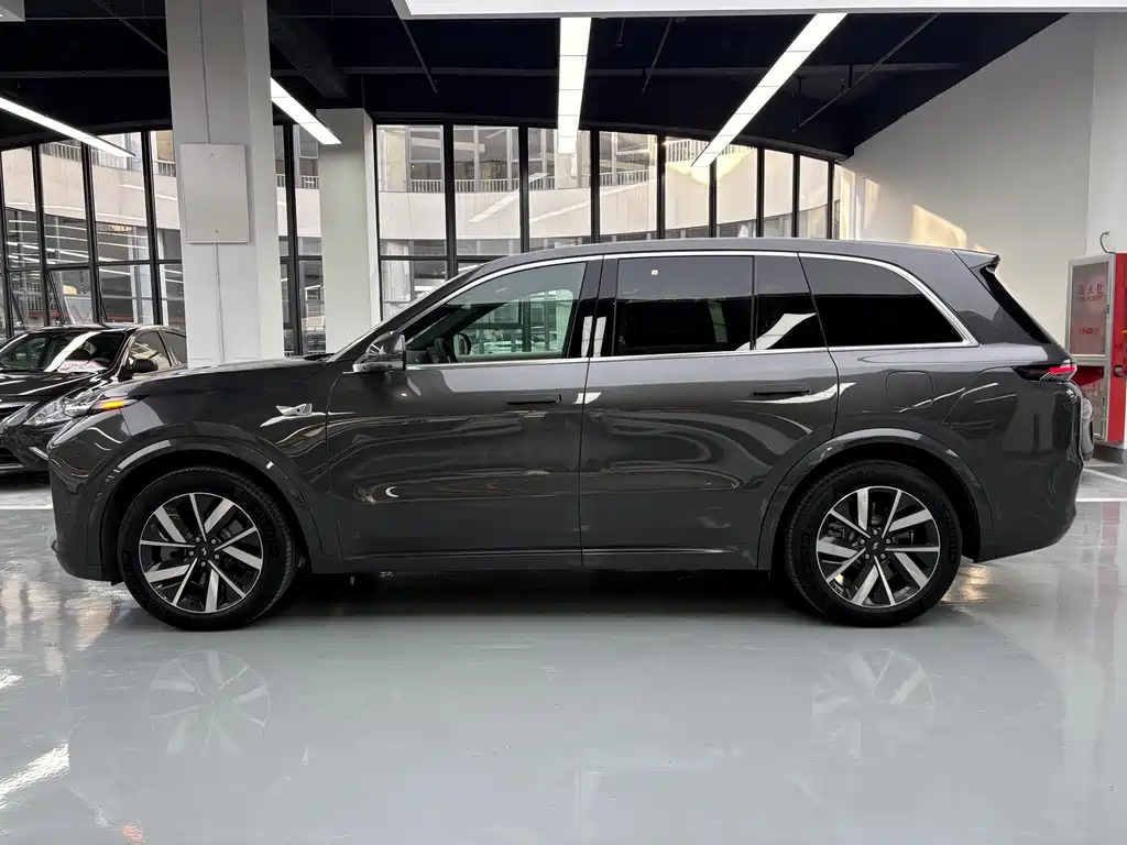 Li Auto Li L8 — миниатюра 18