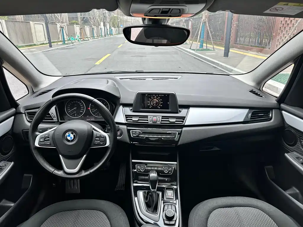 BMW 2 SERIES MULTIFUNCTIONAL STATION WAGON