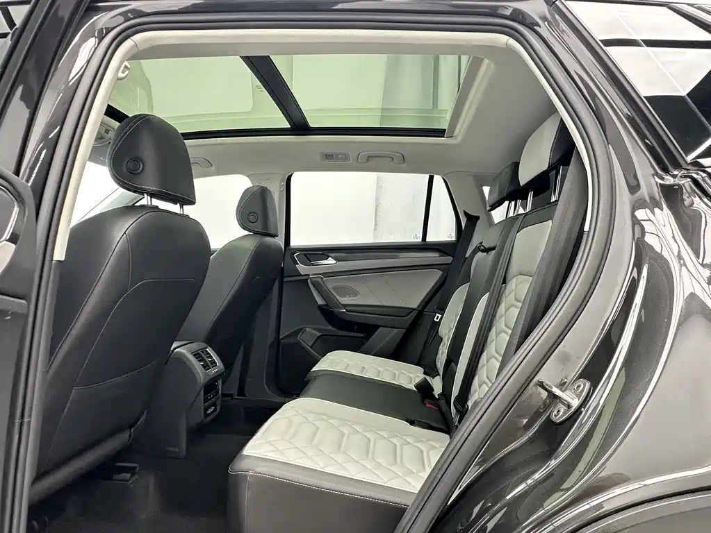 Volkswagen Tayron — миниатюра 5