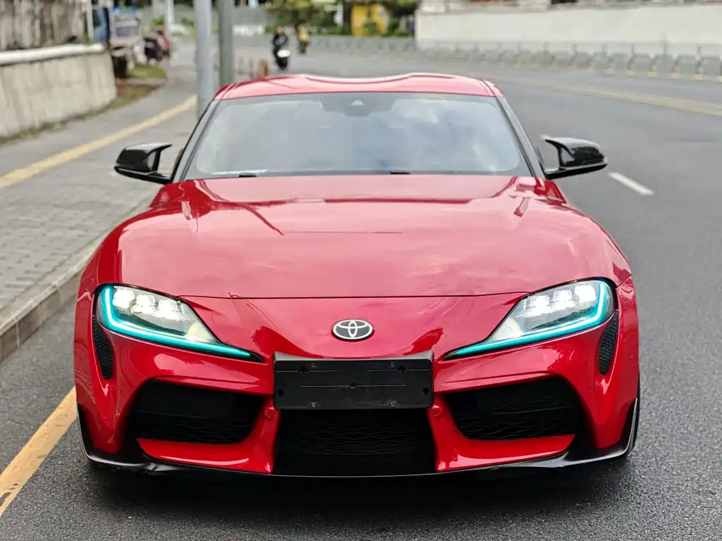 TOYOTA SUPRA