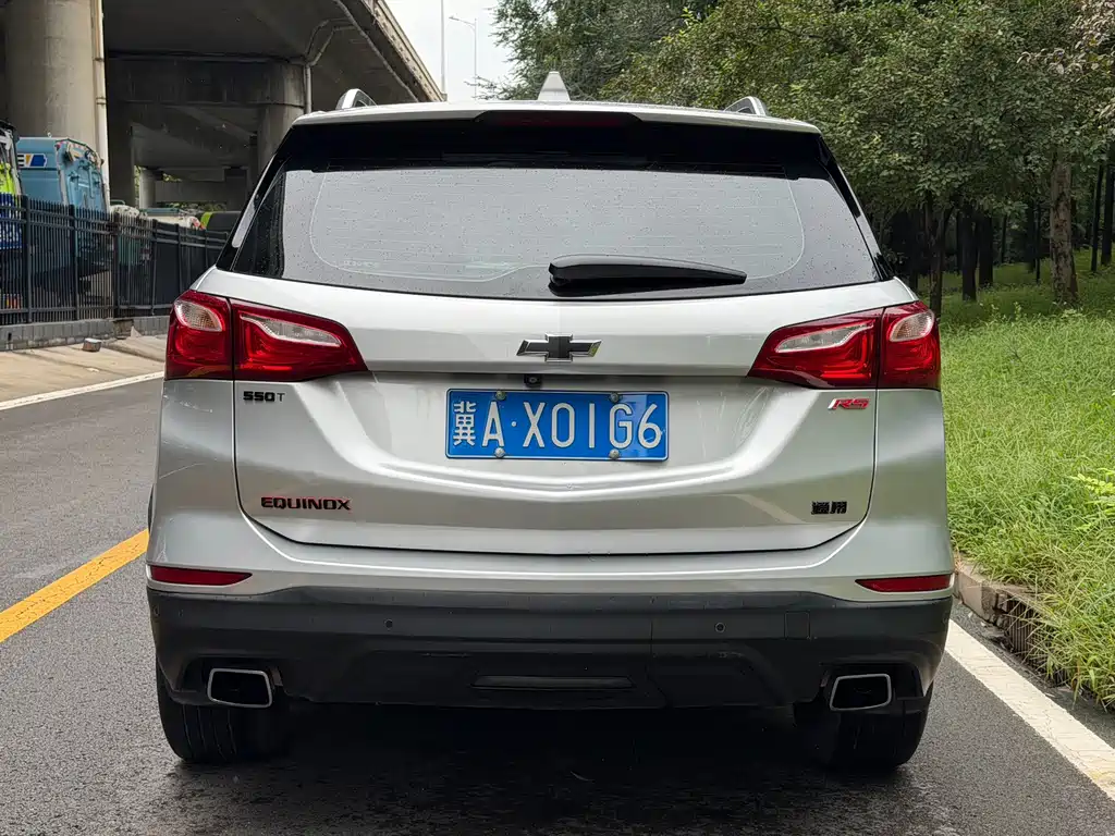 Chevrolet Equinox — миниатюра 18