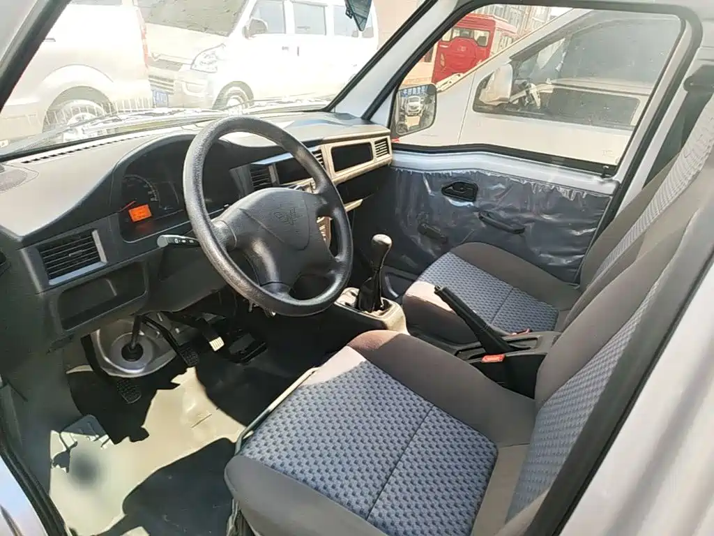 Wuling Zhiguang — миниатюра 16