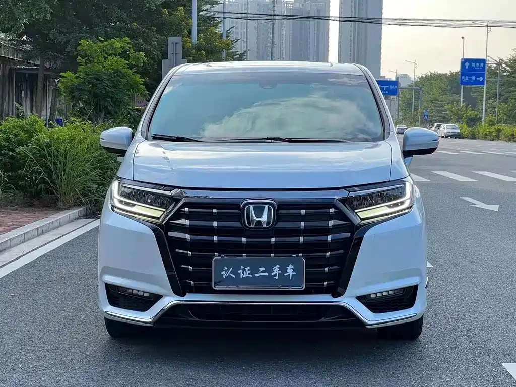 Honda Elysion — миниатюра 2