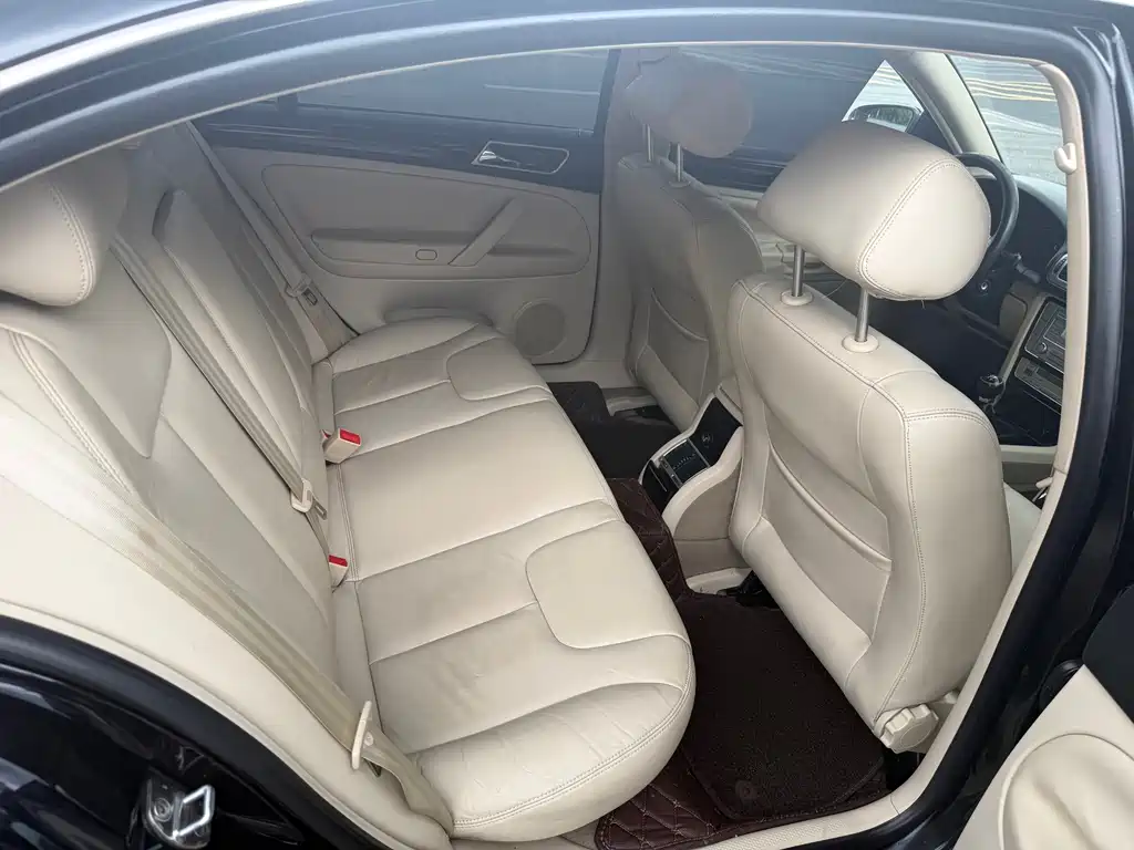 Volkswagen Passat Lingyu — миниатюра 14