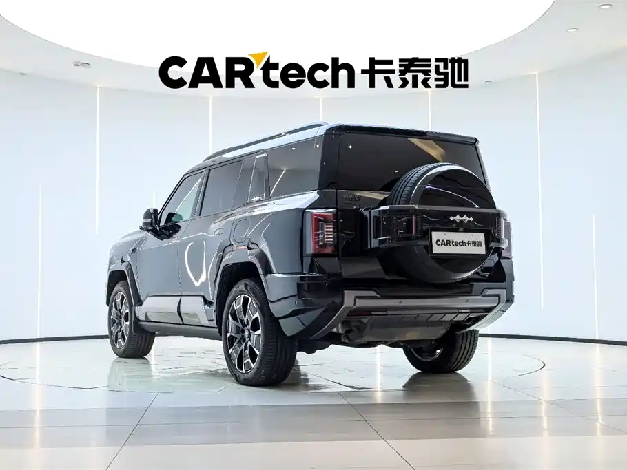 Fangchengbao Leopard 8 8 2025 Flagship 6 мест