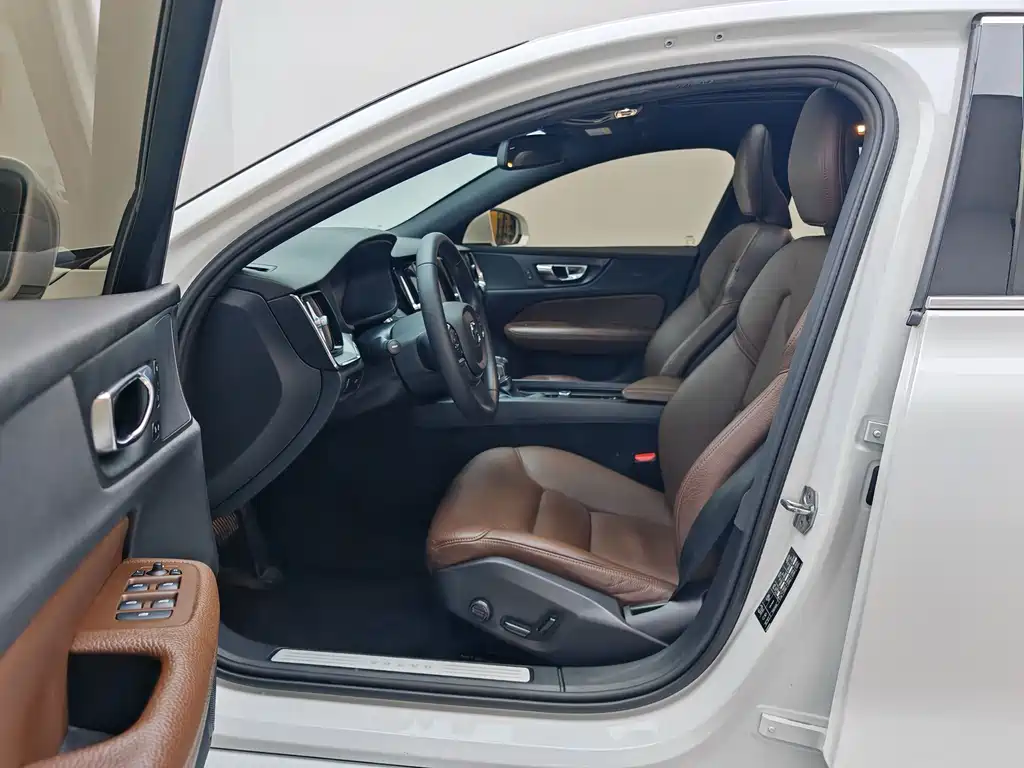Volvo S60 — миниатюра 16