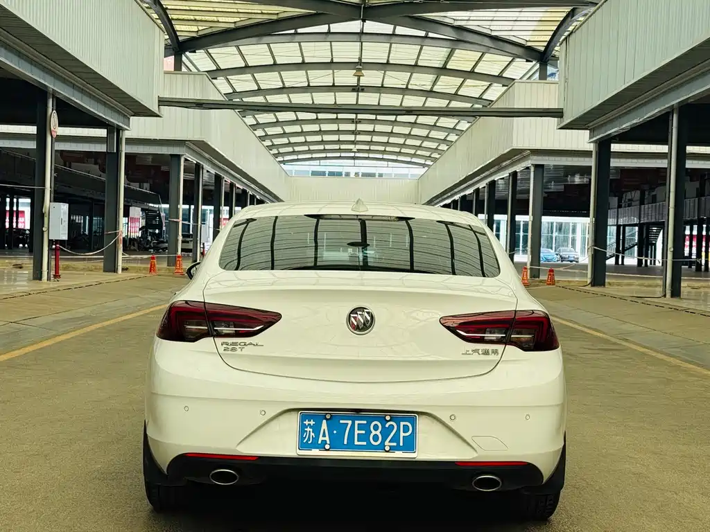 Buick Regal — миниатюра 4