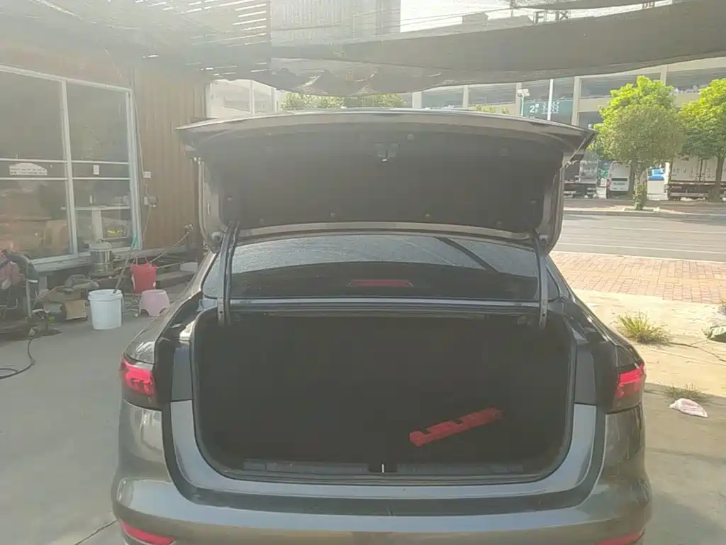 Geely Emgrand — миниатюра 19