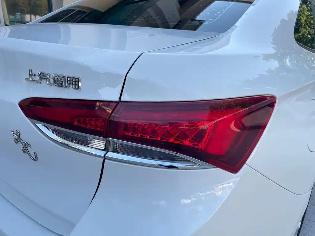 Buick Excelle — миниатюра 14