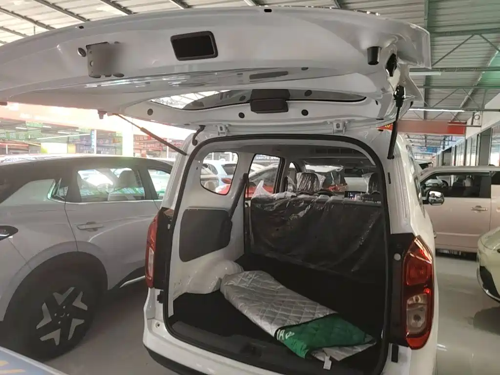 Wuling Hongguang EV — миниатюра 19