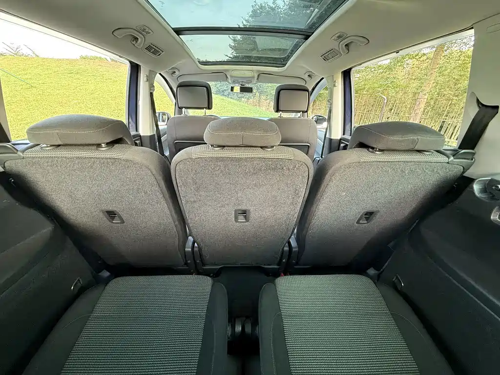 Volkswagen Sharan — миниатюра 13