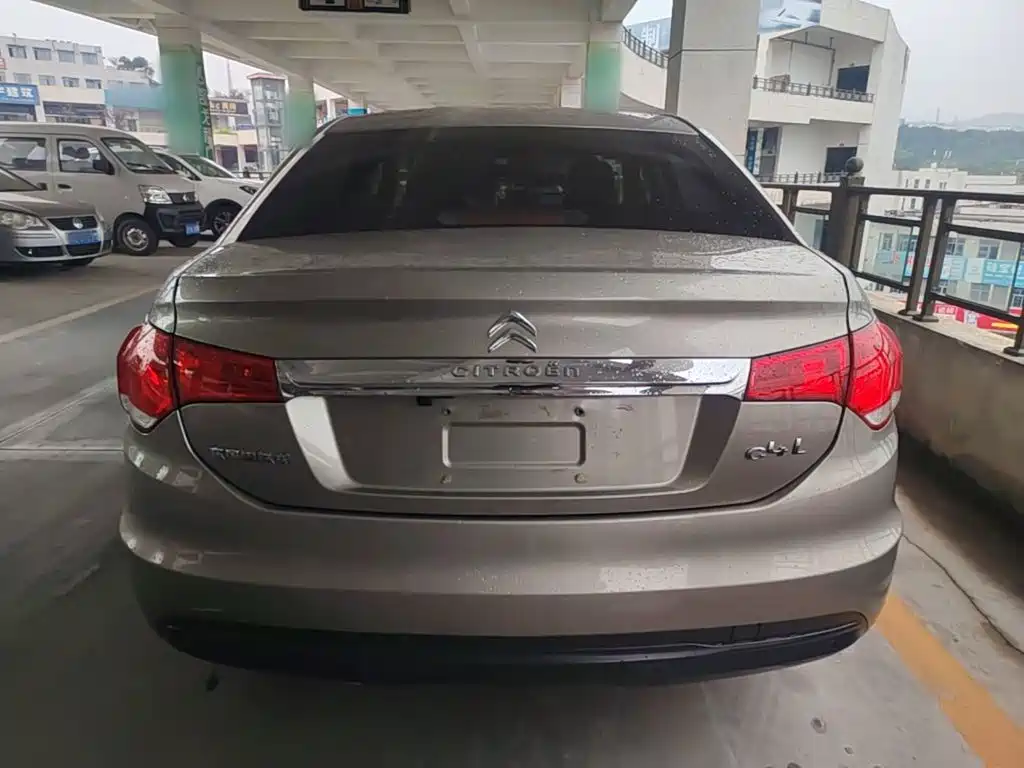 Citroen C4L — миниатюра 6