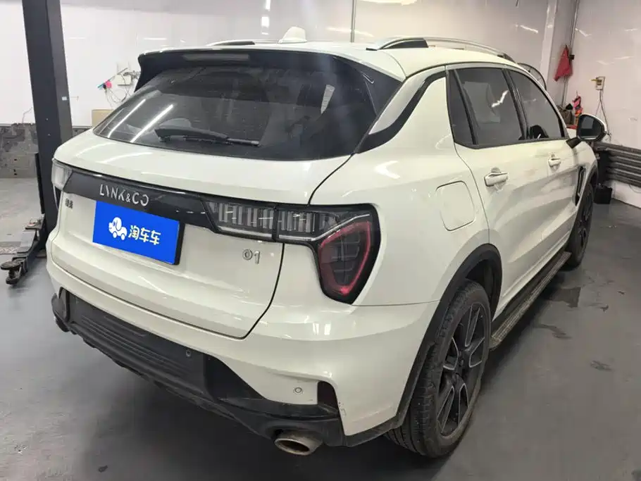 Lynk & Co 01 — миниатюра 3