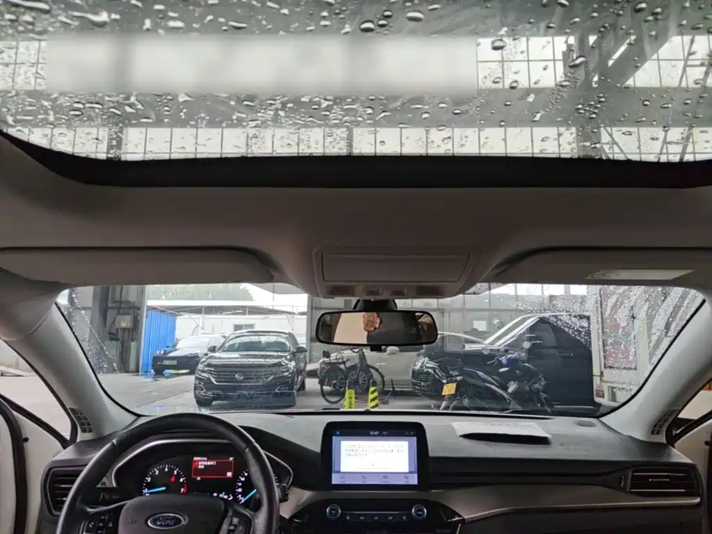 Ford Focus — миниатюра 18