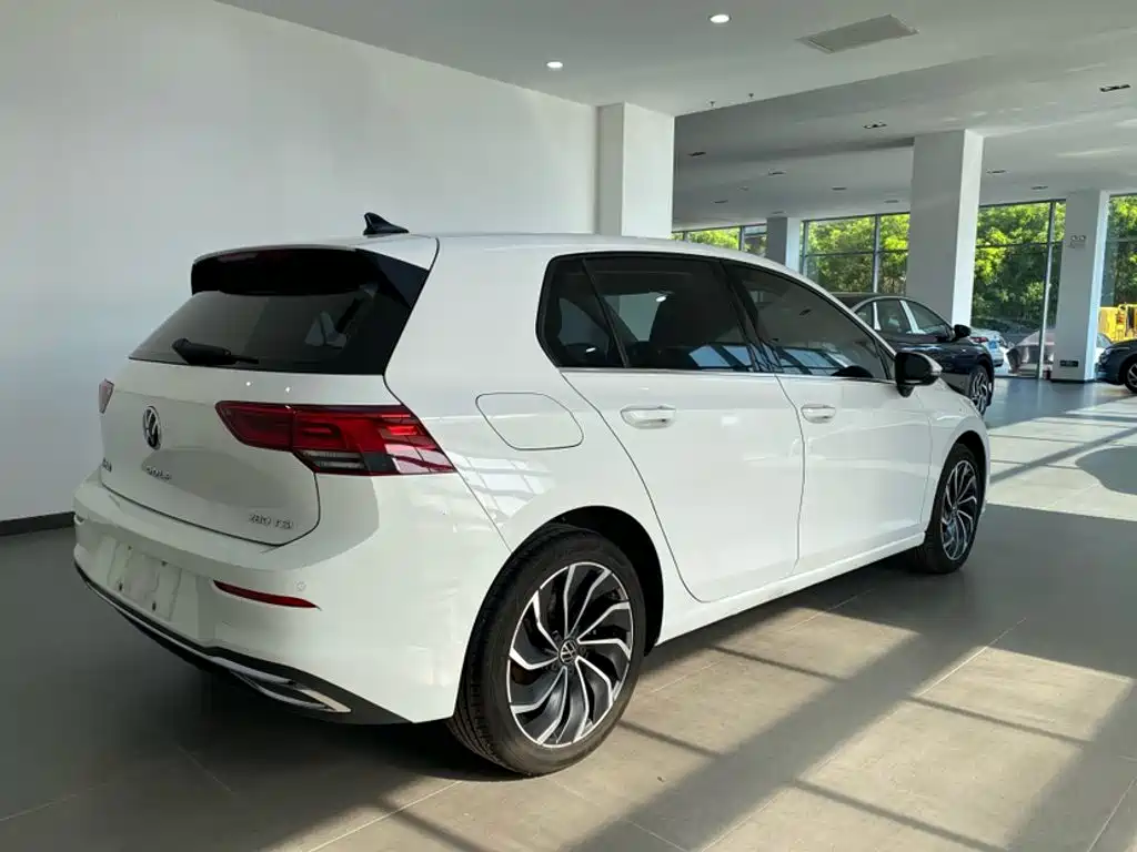 Volkswagen Golf — миниатюра 8