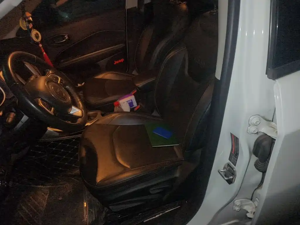 Jeep Compass — миниатюра 11