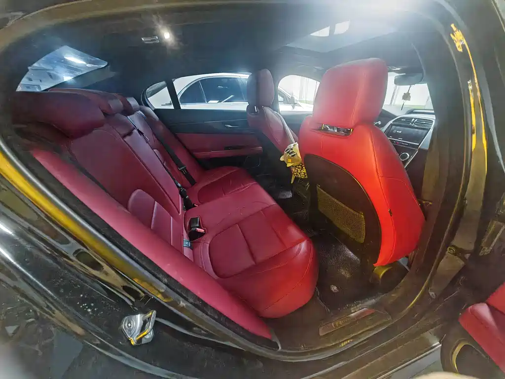 Jaguar XEL — миниатюра 5