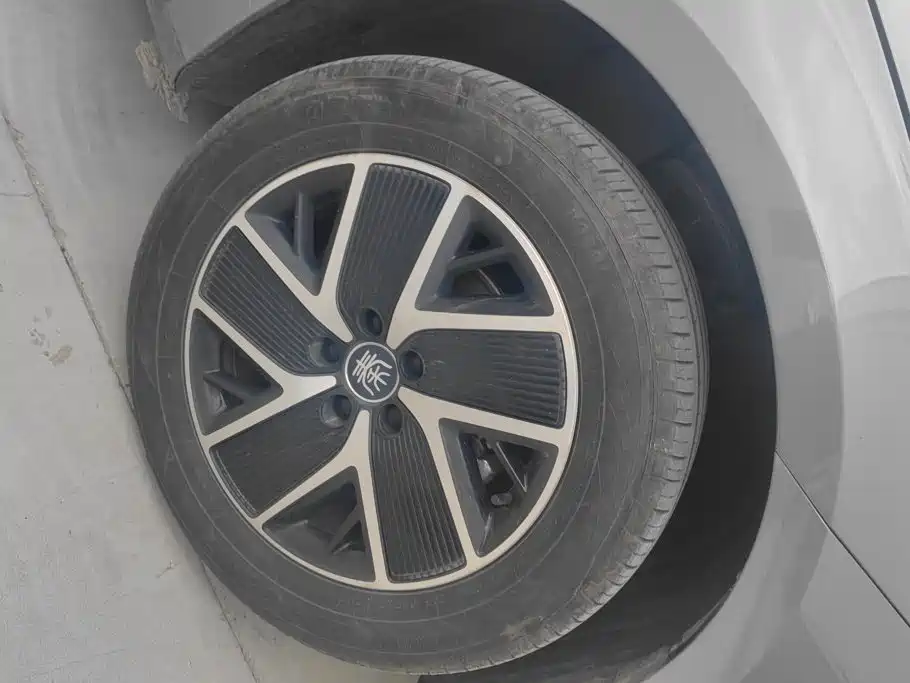 BYD Qin L — миниатюра 6