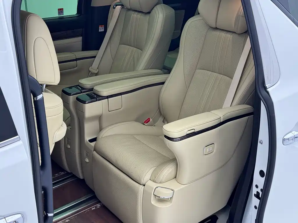 Toyota Alphard 2021 2.5L Luxury