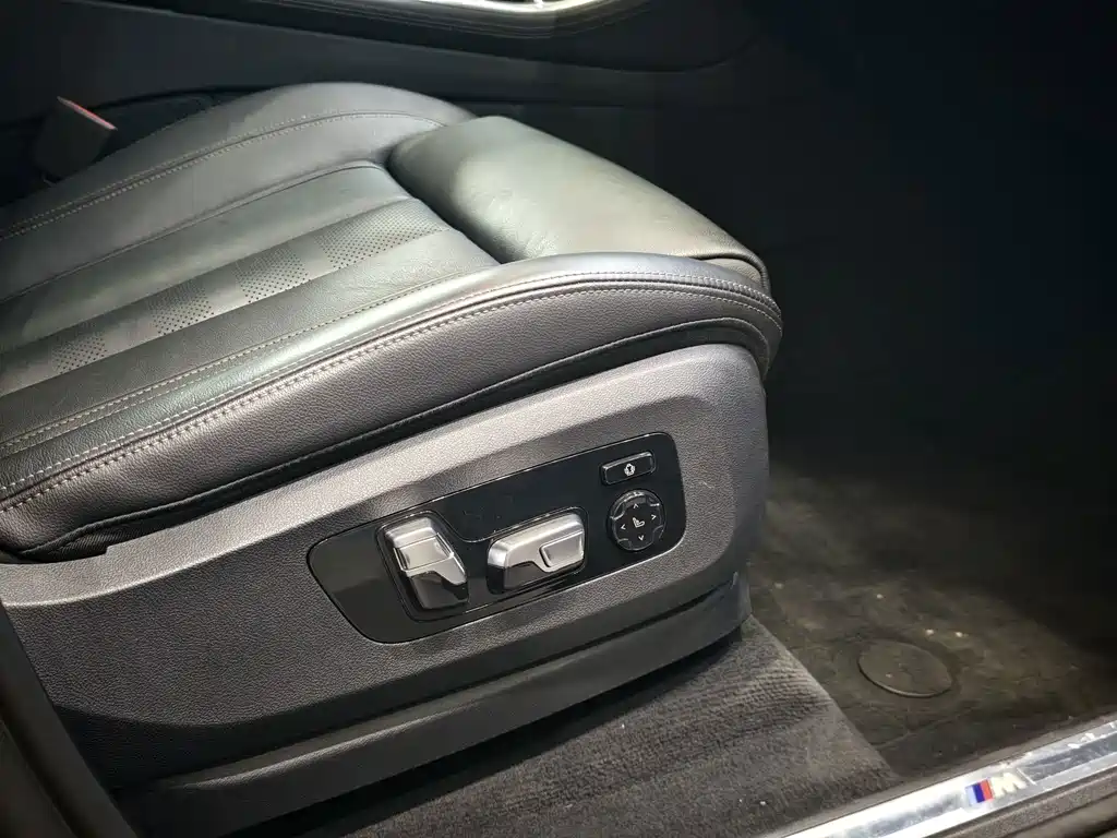 BMW X5 (Import) — миниатюра 20