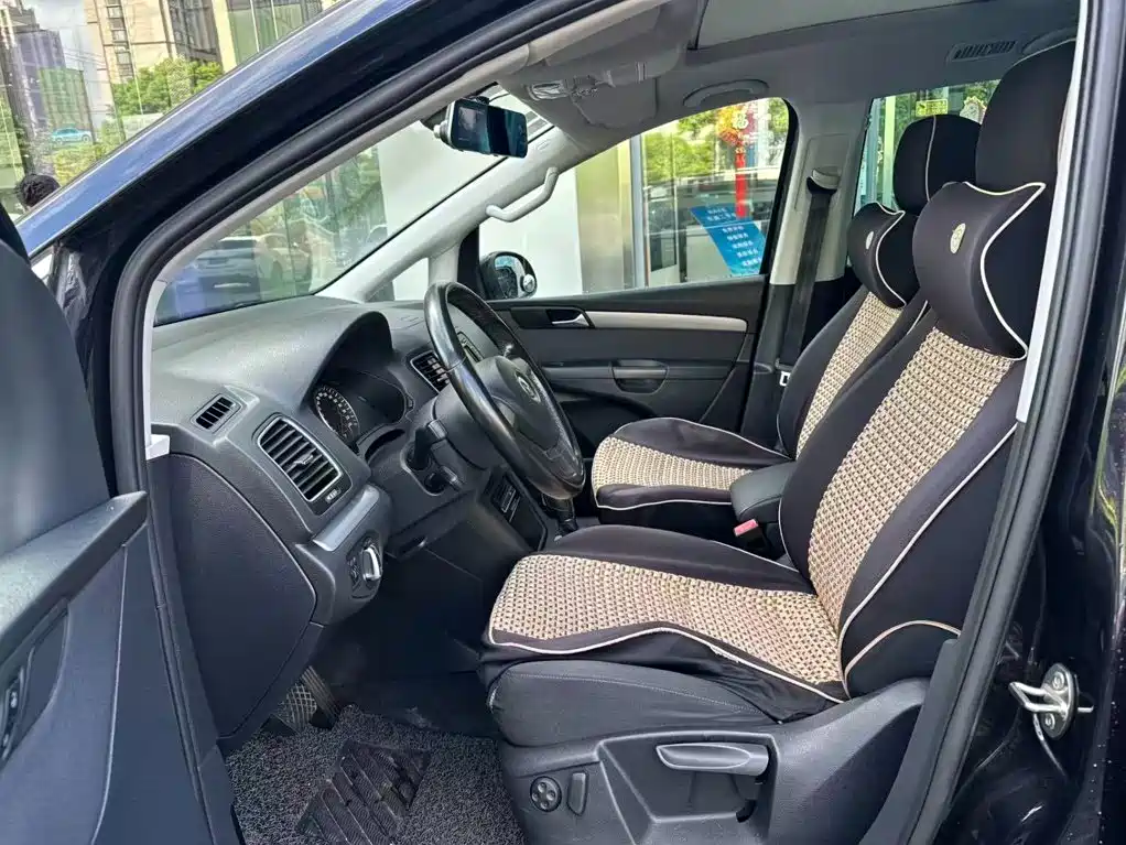 Volkswagen Sharan — миниатюра 11