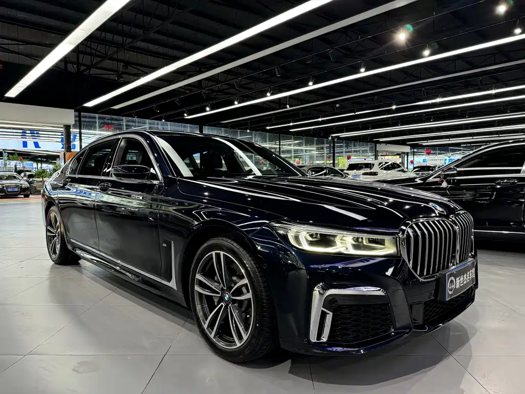 BMW 7 SERIES