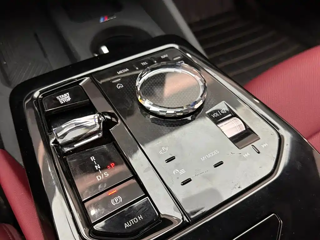 BMW 5 Series — миниатюра 16