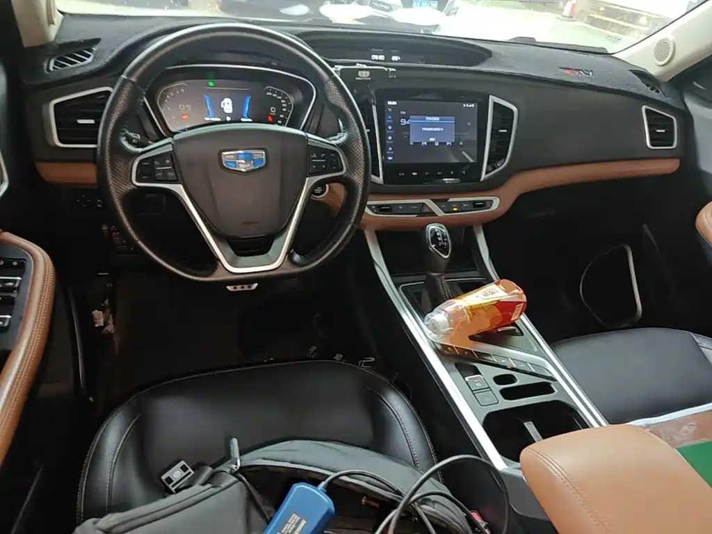 Geely Vision X6 — миниатюра 10