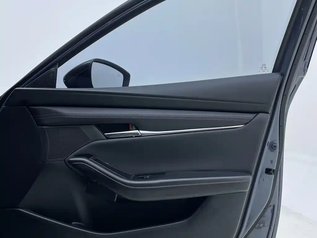 Mazda 3 Axela — миниатюра 16