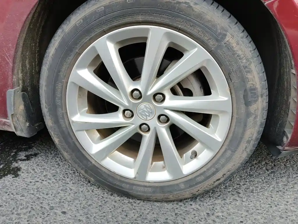 Buick Verano — миниатюра 8