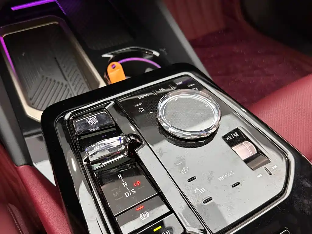BMW 5 Series — миниатюра 16