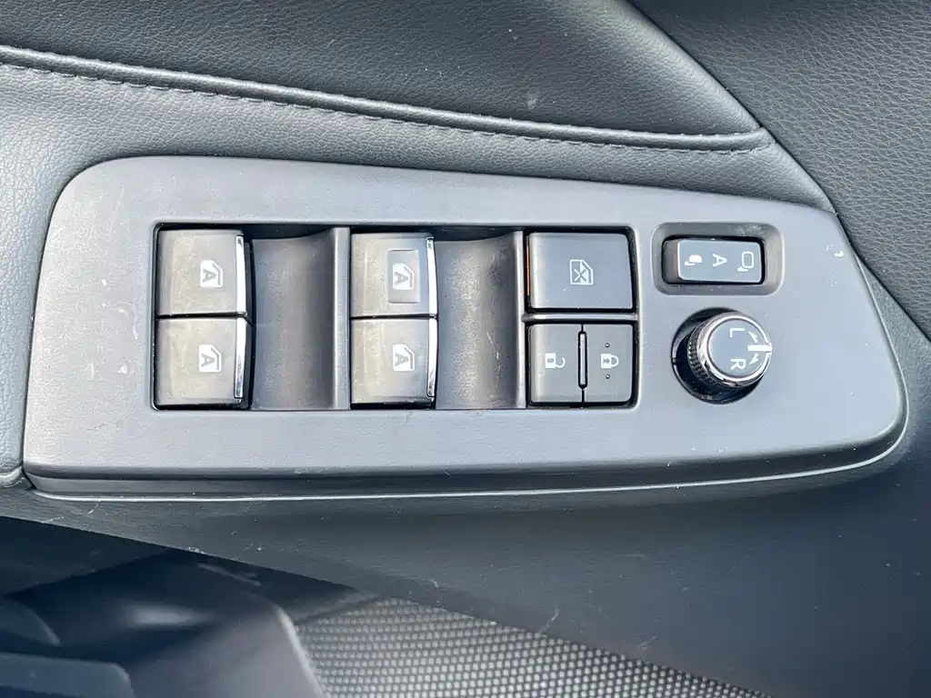 Toyota Avalon — миниатюра 8