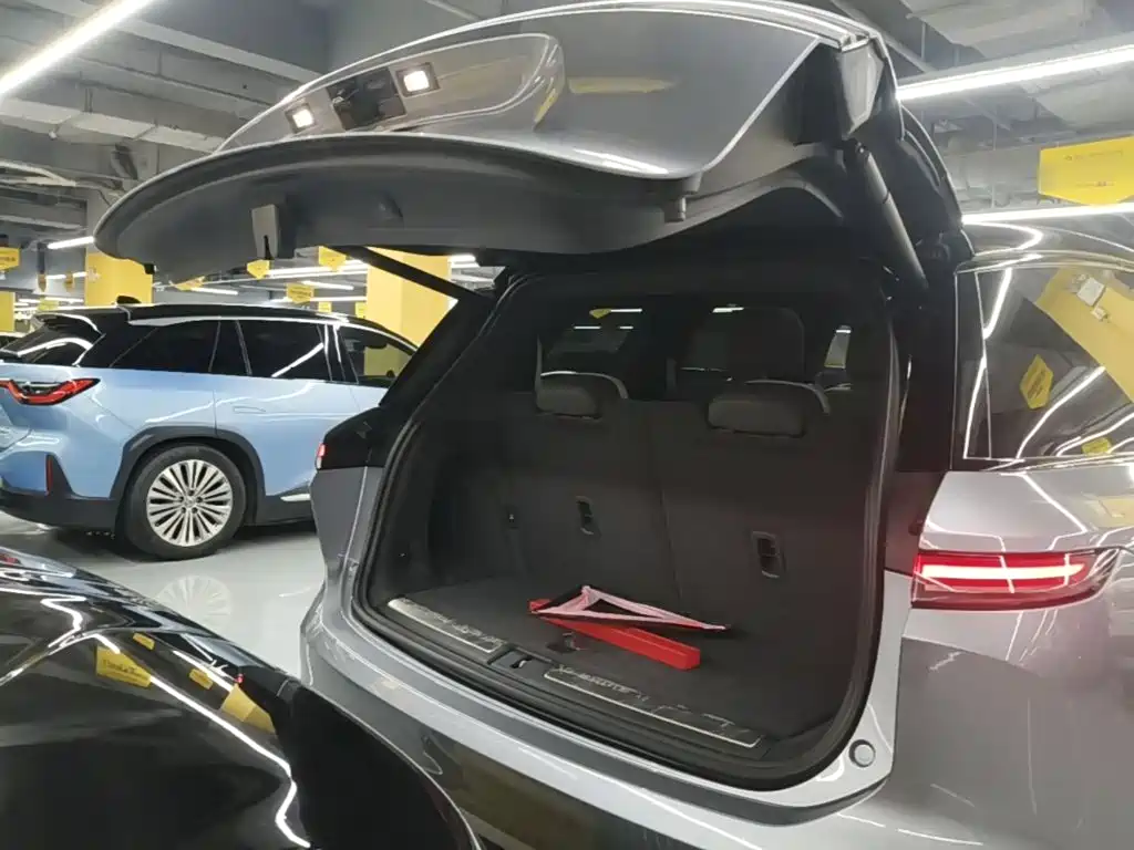 NIO ES8 — миниатюра 19
