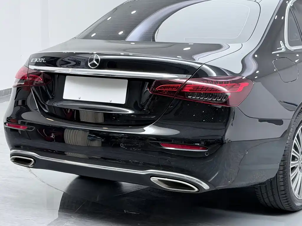 Mercedes-Benz E-Class — миниатюра 56