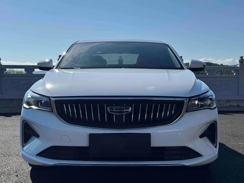 Geely Emgrand — миниатюра 2