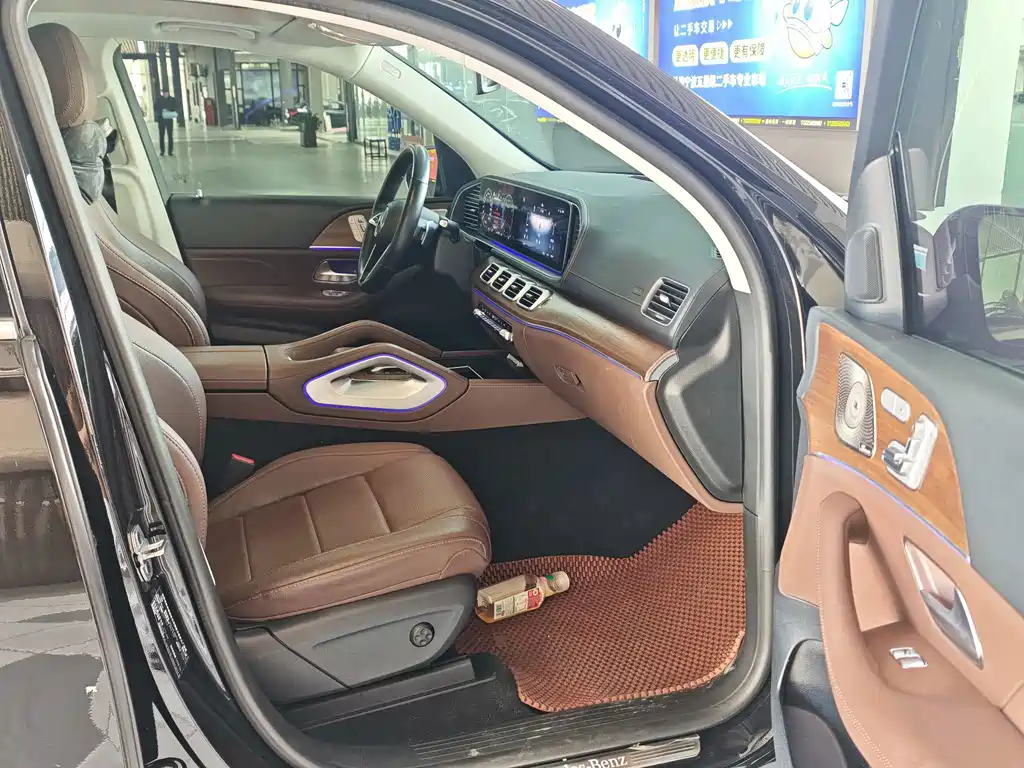 Mercedes-Benz GLE (Import) — миниатюра 7