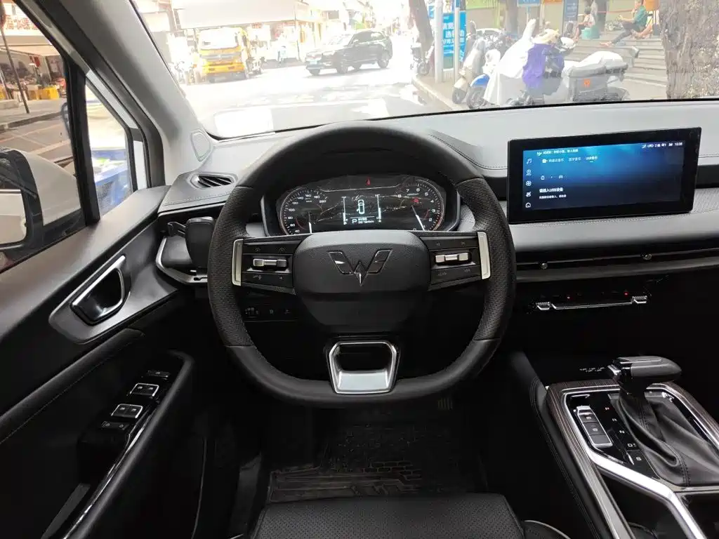 Wuling Jiachen — миниатюра 6