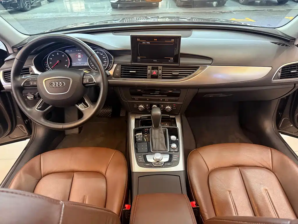 Audi A6L — миниатюра 10