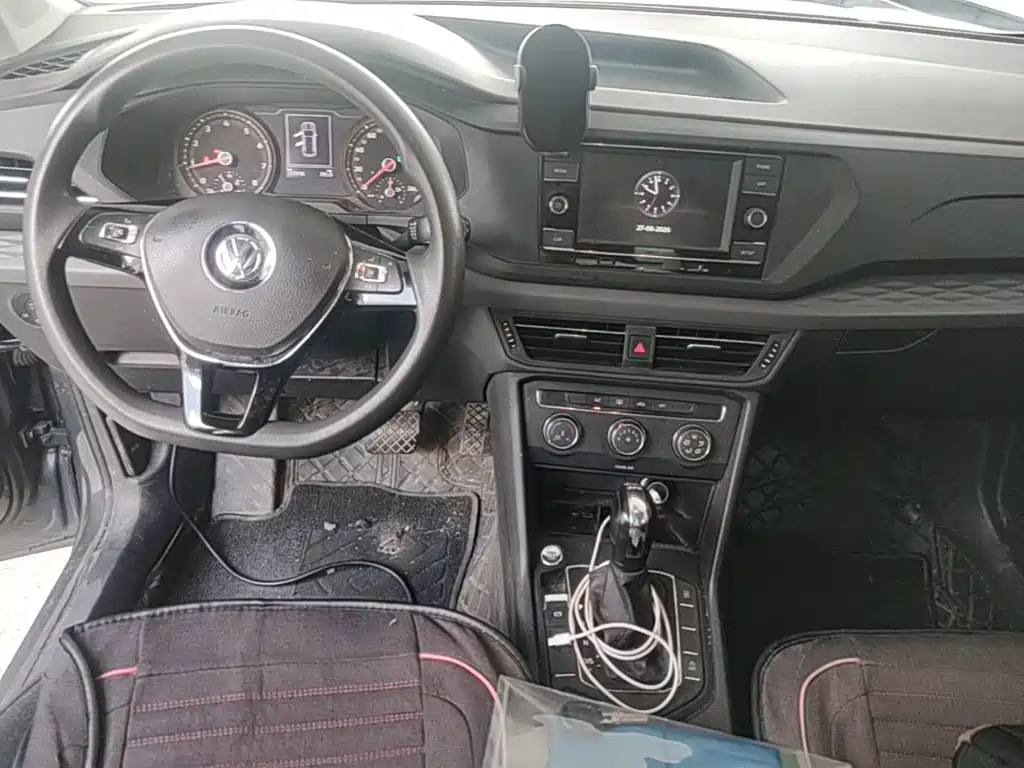 Volkswagen Tharu — миниатюра 10