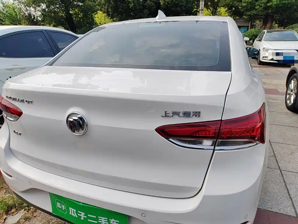 Buick Excelle — миниатюра 6