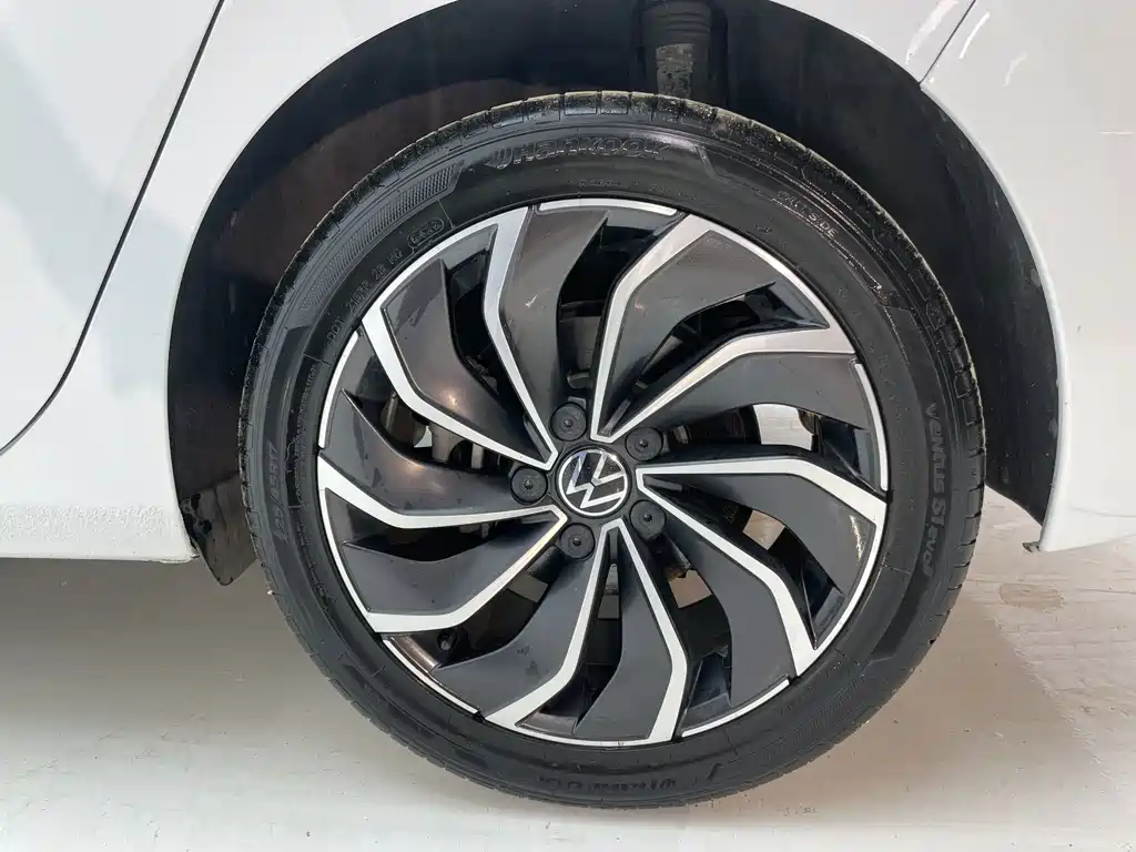Volkswagen Golf — миниатюра 24