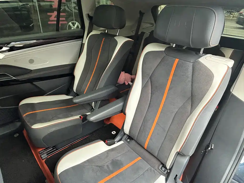 Volkswagen ID.6 Crozz — миниатюра 8