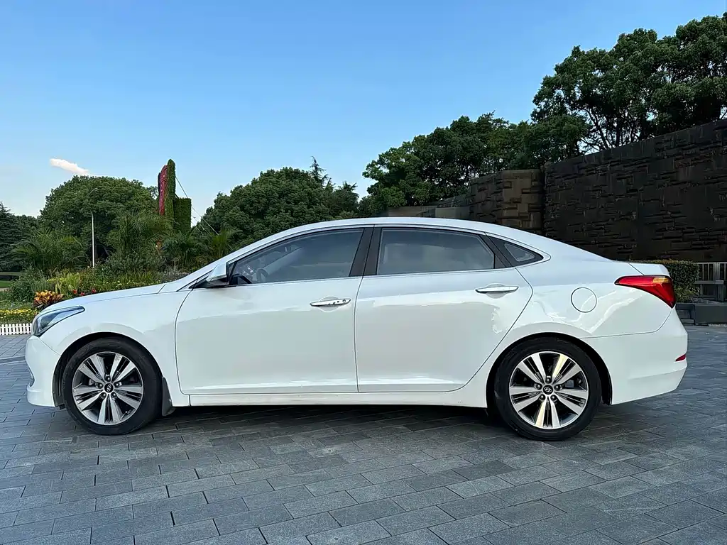 Hyundai Mistra — миниатюра 8