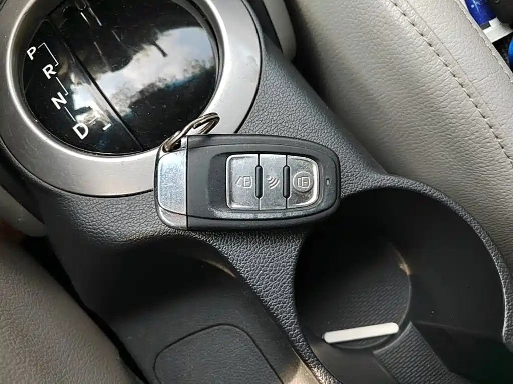 Hyundai Veloster — миниатюра 9